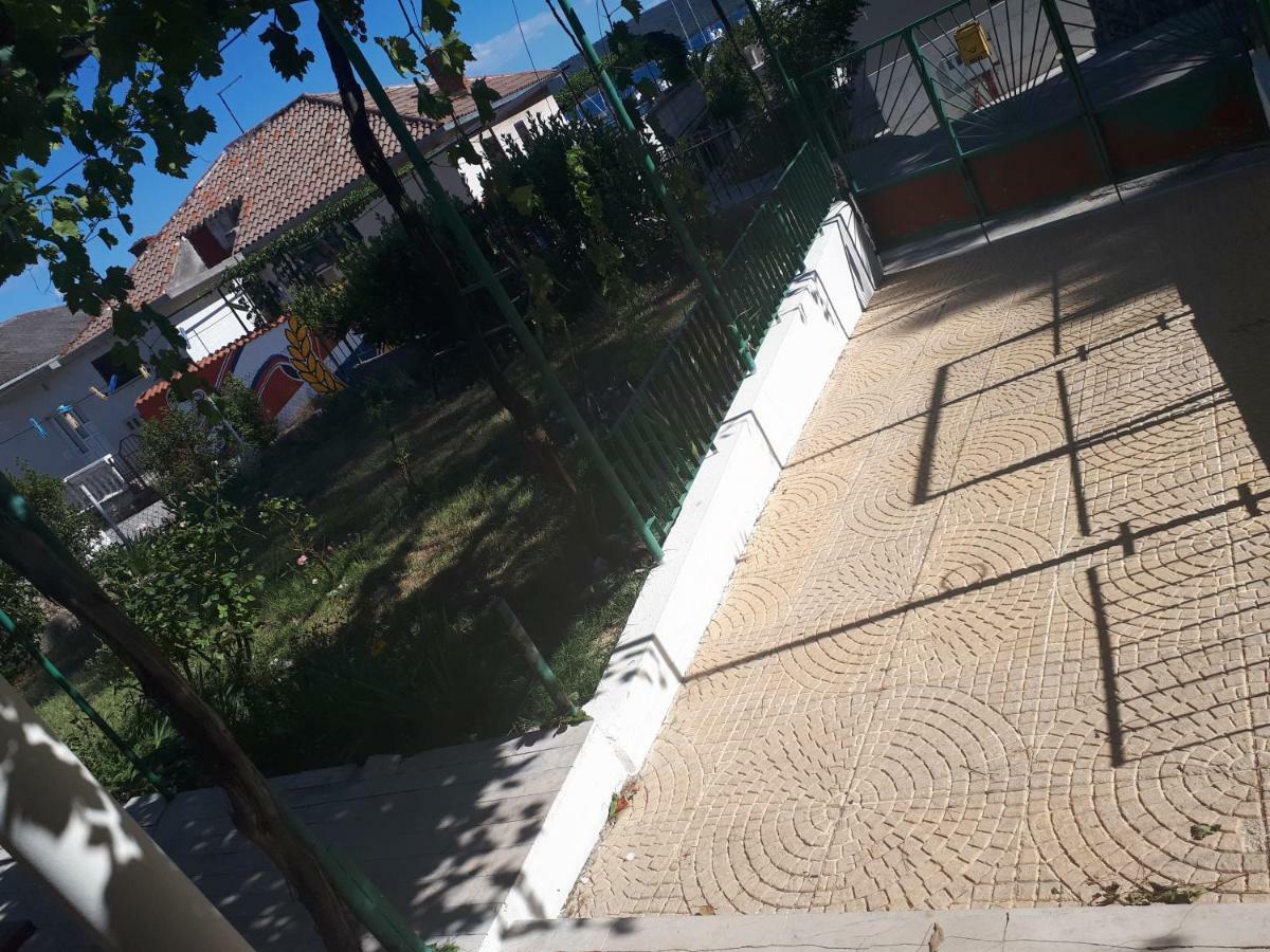 Kaštela Apartments Mamich מראה חיצוני תמונה